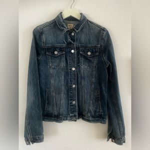Gap 2017 denim jacket. Sm/tall size